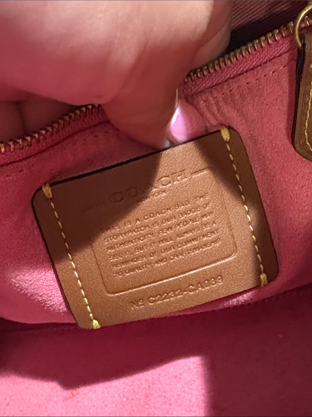 Coach field tote 22 pink - Picture 6 of 8